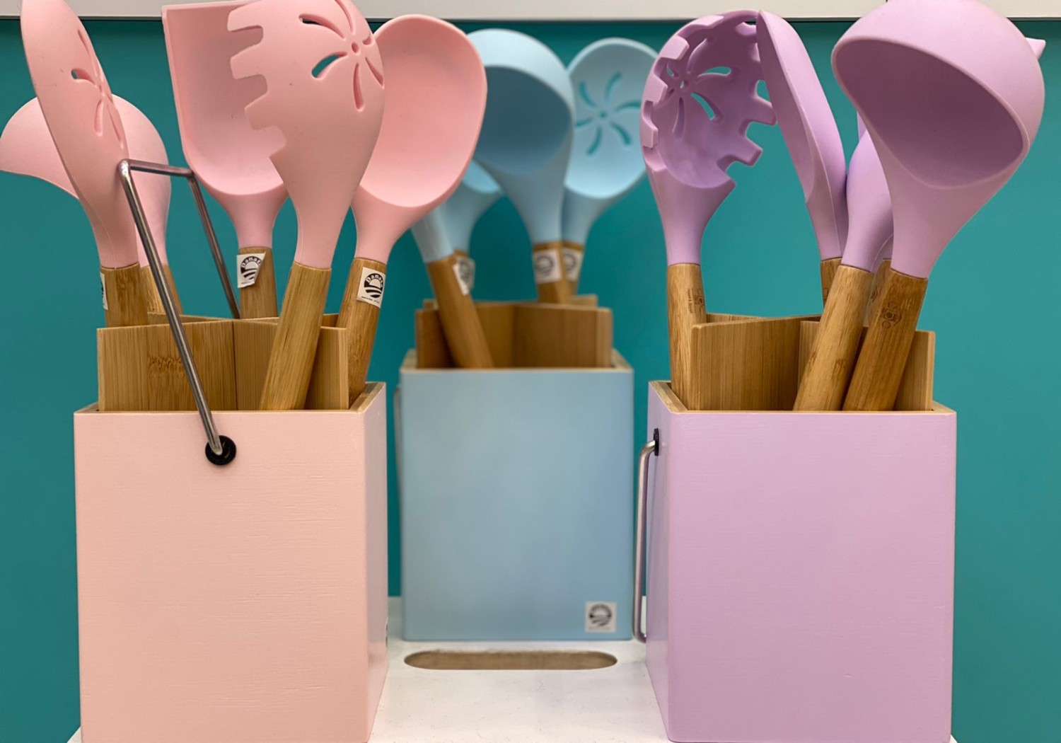 Utensil set with box pink or purple or b.blue